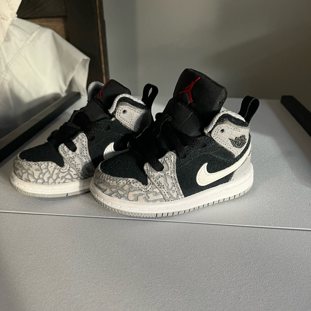 Nike air Jordan 1 Mid SE (TD) elephant print size 5C